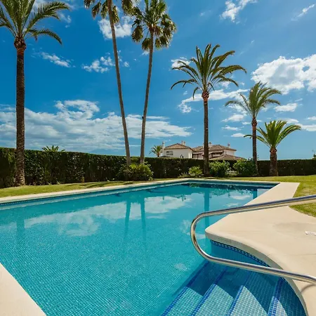 2 Storey Townhouse With Large Terrace Garden, Bbq And Close To The Beach, In Elviria, * Marbella