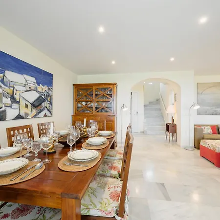 2 Storey Townhouse With Large Terrace Garden, Bbq And Close To The Beach, In Elviria,