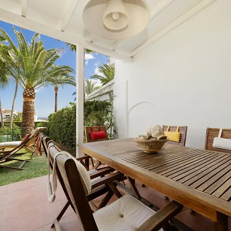 2 Storey Townhouse With Large Terrace Garden, Bbq And Close To The Beach, In Elviria, Apartment Marbella