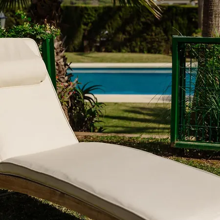 2 Storey Townhouse With Large Terrace Garden, Bbq And Close To The Beach, In Elviria, Appartement Marbella