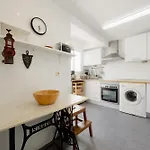 Appartement 2 Storey Townhouse With Large Terrace Garden, Bbq And Close To The Beach, In Elviria, *