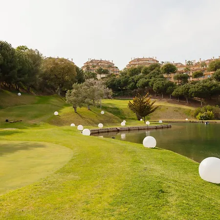 2 Storey Townhouse With Large Terrace Garden, Bbq And Close To The Beach, In Elviria, *