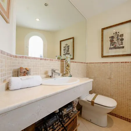 2 Storey Townhouse With Large Terrace Garden, Bbq And Close To The Beach, In Elviria, *