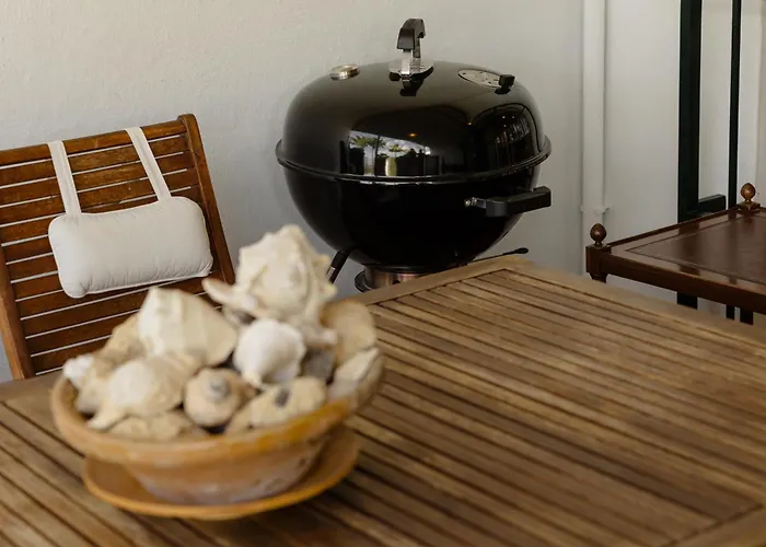 2 Storey Townhouse With Large Terrace Garden, Bbq And Close To The Beach, In Elviria, Apartamento Marbella