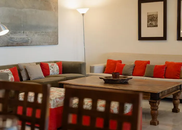 2 Storey Townhouse With Large Terrace Garden, Bbq And Close To The Beach, In Elviria, *