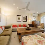 2 Storey Townhouse With Large Terrace Garden, Bbq And Close To The Beach, In Elviria, * マルベーリャ