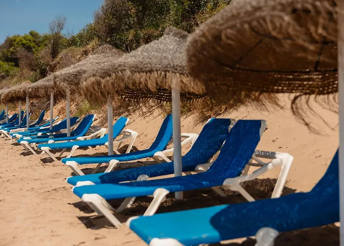 Apartment 2 Storey Townhouse With Large Terrace Garden, Bbq And Close To The Beach, In Elviria, Marbella