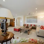 2 Storey Townhouse With Large Terrace Garden, Bbq And Close To The Beach, In Elviria, Apartment *