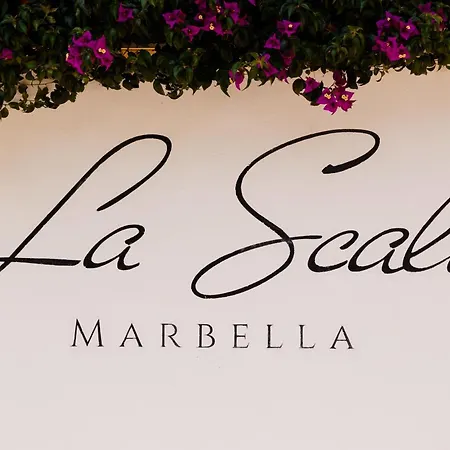 2 Storey Townhouse With Large Terrace Garden, Bbq And Close To The Beach, In Elviria, Lejlighed Marbella